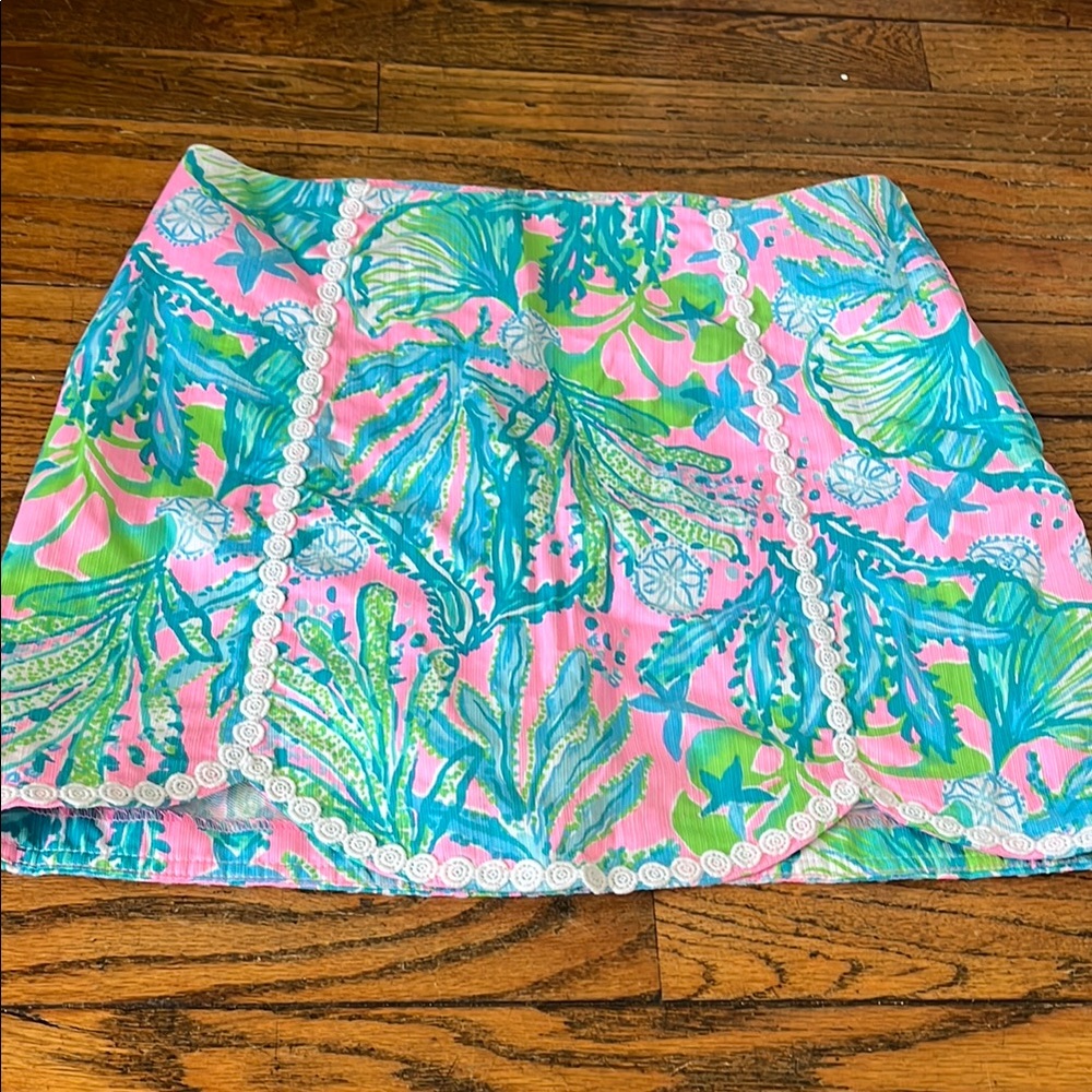 Lilly Pulitzer skort size 6 in print Hip Nauti